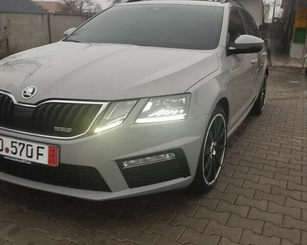 Серый Шкода Октавия, объемом двигателя 1.97 л и пробегом 338 тыс. км за 18500 $, фото 3 на Automoto.ua
