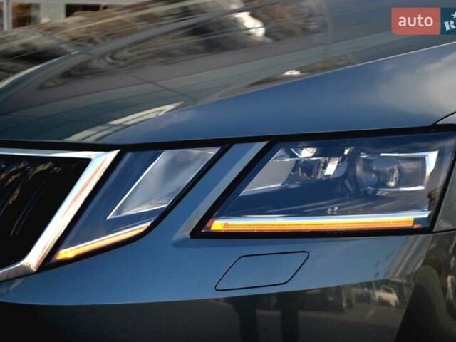 Сірий Шкода Октавія, об'ємом двигуна 2 л та пробігом 205 тис. км за 17800 $, фото 90 на Automoto.ua