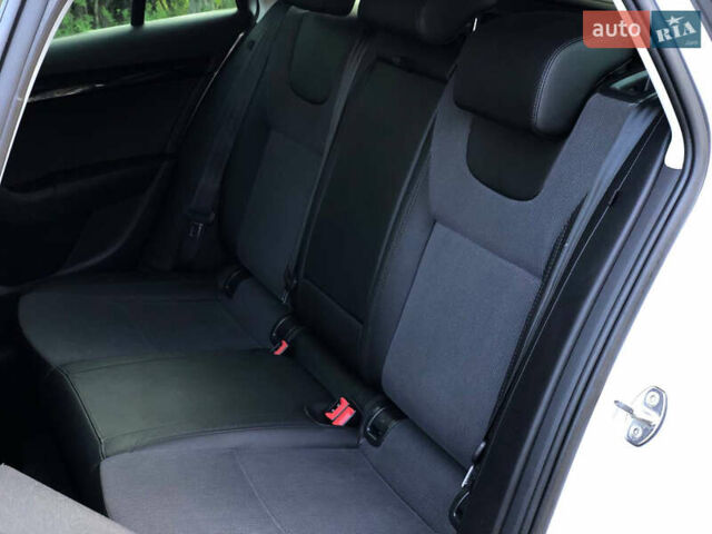 Серый Шкода Октавия, объемом двигателя 1.97 л и пробегом 337 тыс. км за 15500 $, фото 17 на Automoto.ua