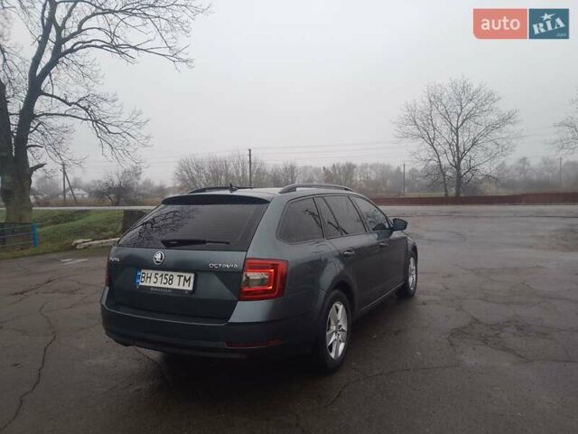 Серый Шкода Октавия, объемом двигателя 1.6 л и пробегом 287 тыс. км за 12300 $, фото 7 на Automoto.ua