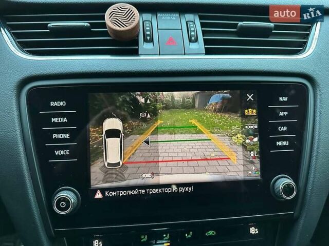 Шкода Октавия 2018 в Ужгороде на Automoto.ua Серый Шкода Октавия, объемом двигателя 1.97 л и пробегом 237 тыс. км за 15700 $, фото 12 на Automoto.ua