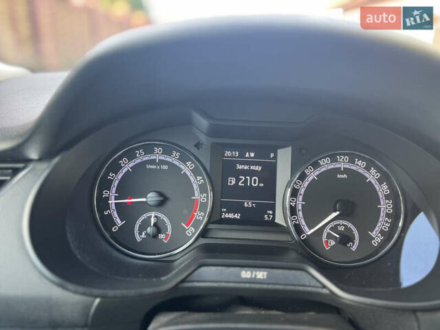 Сірий Шкода Октавія, об'ємом двигуна 1.6 л та пробігом 245 тис. км за 13999 $, фото 37 на Automoto.ua