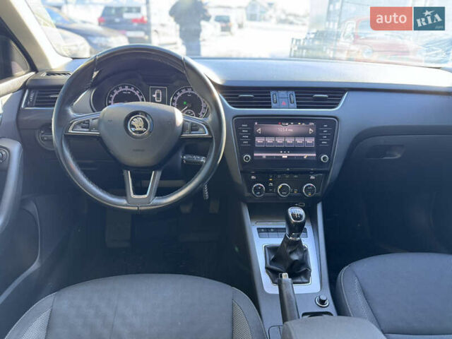Сірий Шкода Октавія, об'ємом двигуна 1.6 л та пробігом 233 тис. км за 12950 $, фото 43 на Automoto.ua