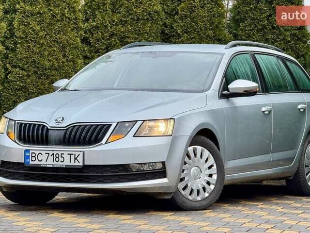 Сірий Шкода Октавія, об'ємом двигуна 1.6 л та пробігом 273 тис. км за 12800 $, фото 4 на Automoto.ua