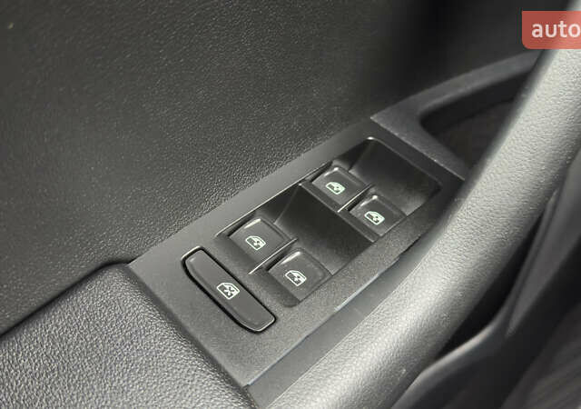 Серый Шкода Октавия, объемом двигателя 1.6 л и пробегом 194 тыс. км за 15450 $, фото 70 на Automoto.ua