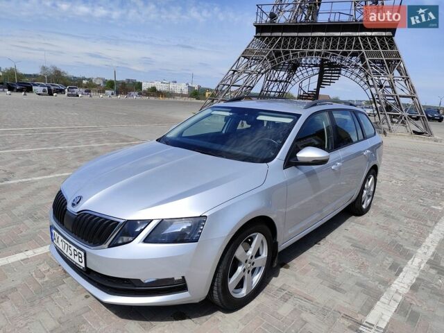 Серый Шкода Октавия, объемом двигателя 1.6 л и пробегом 163 тыс. км за 14500 $, фото 7 на Automoto.ua