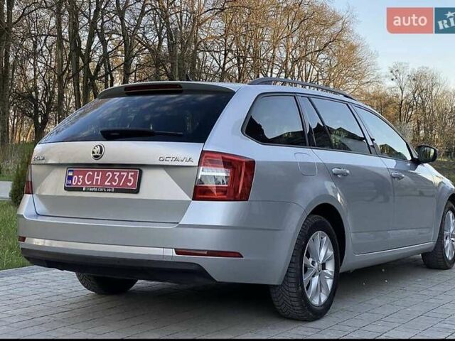 Шкода Октавия 2018 в Львове на Automoto.ua Серый Шкода Октавия, объемом двигателя 1.6 л и пробегом 118 тыс. км за 15750 $, фото 4 на Automoto.ua