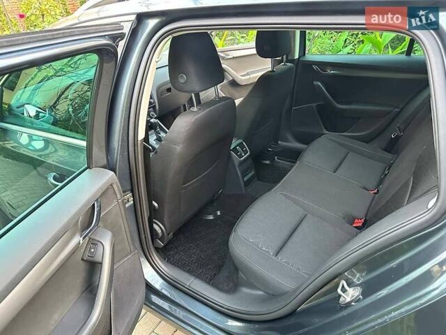 Шкода Октавия 2018 в Ужгороде на Automoto.ua Серый Шкода Октавия, объемом двигателя 1.97 л и пробегом 237 тыс. км за 15700 $, фото 36 на Automoto.ua