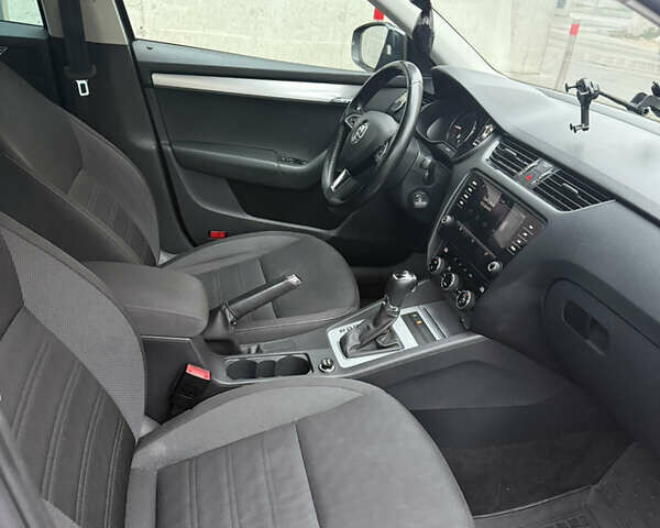 Сірий Шкода Октавія, об'ємом двигуна 1.97 л та пробігом 293 тис. км за 14500 $, фото 16 на Automoto.ua