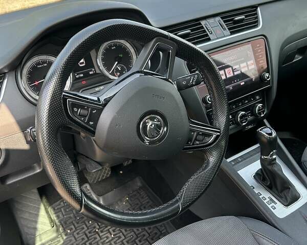 Серый Шкода Октавия, объемом двигателя 1.6 л и пробегом 187 тыс. км за 12733 $, фото 5 на Automoto.ua