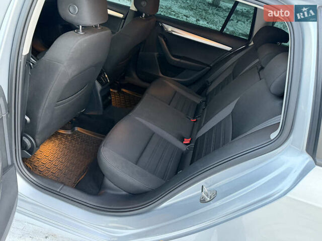 Серый Шкода Октавия, объемом двигателя 1.6 л и пробегом 250 тыс. км за 13500 $, фото 9 на Automoto.ua