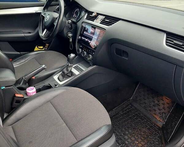 Серый Шкода Октавия, объемом двигателя 1.6 л и пробегом 220 тыс. км за 15200 $, фото 12 на Automoto.ua