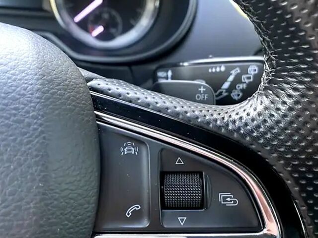 Серый Шкода Октавия, объемом двигателя 2 л и пробегом 255 тыс. км за 15500 $, фото 11 на Automoto.ua