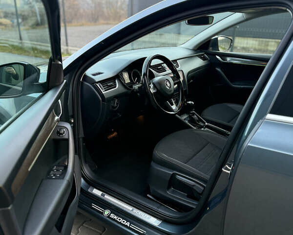 Серый Шкода Октавия, объемом двигателя 1.97 л и пробегом 1 тыс. км за 16300 $, фото 11 на Automoto.ua