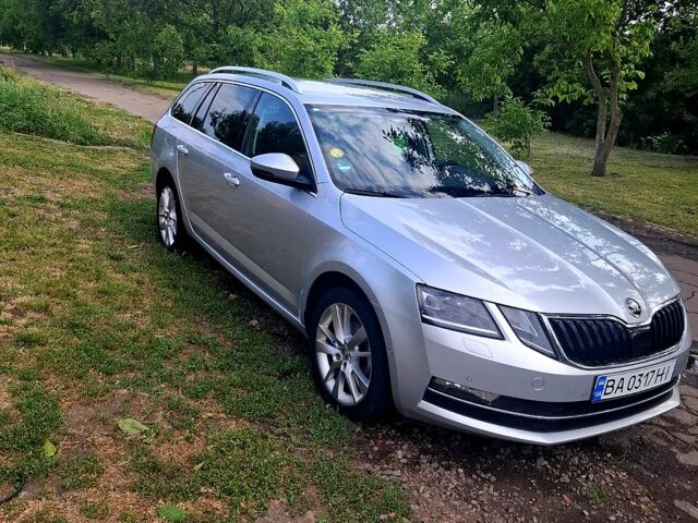 Серый Шкода Октавия, объемом двигателя 2 л и пробегом 212 тыс. км за 17500 $, фото 7 на Automoto.ua