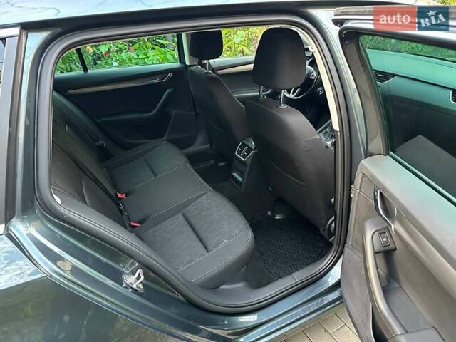 Шкода Октавия 2018 в Ужгороде на Automoto.ua Серый Шкода Октавия, объемом двигателя 1.97 л и пробегом 237 тыс. км за 15700 $, фото 26 на Automoto.ua