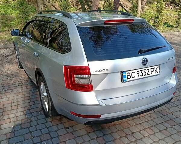 Шкода Октавия 2018 в Львове на Automoto.ua Серый Шкода Октавия, объемом двигателя 1.6 л и пробегом 219 тыс. км за 15200 $, фото 9 на Automoto.ua