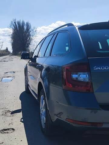 Сірий Шкода Октавія, об'ємом двигуна 1.97 л та пробігом 211 тис. км за 17900 $, фото 2 на Automoto.ua