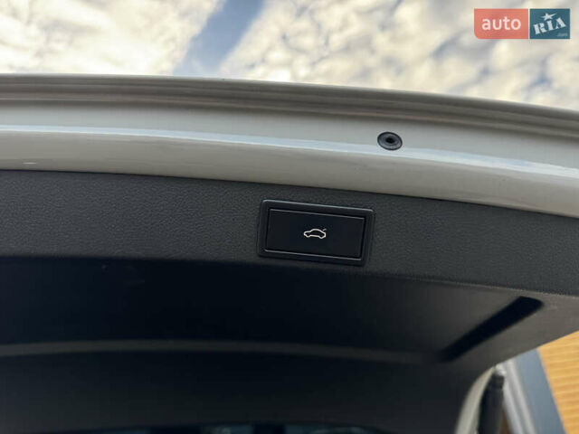 Серый Шкода Октавия, объемом двигателя 2 л и пробегом 193 тыс. км за 23999 $, фото 55 на Automoto.ua