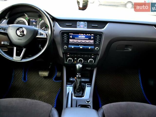 Сірий Шкода Октавія, об'ємом двигуна 2 л та пробігом 205 тис. км за 17800 $, фото 126 на Automoto.ua