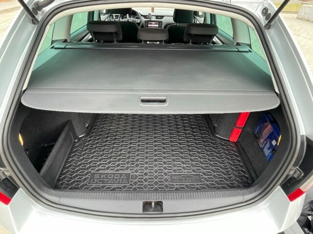 Сірий Шкода Октавія, об'ємом двигуна 2 л та пробігом 265 тис. км за 16300 $, фото 7 на Automoto.ua