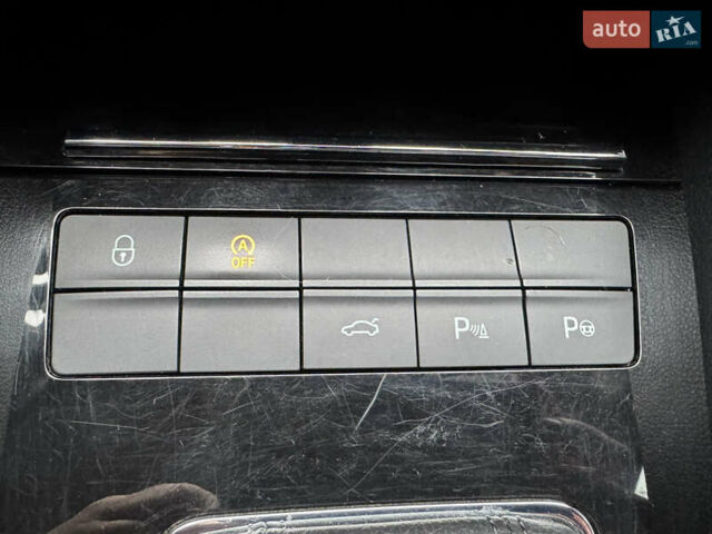 Серый Шкода Октавия, объемом двигателя 2 л и пробегом 175 тыс. км за 17999 $, фото 26 на Automoto.ua