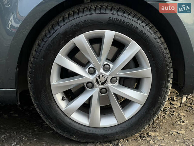 Серый Шкода Октавия, объемом двигателя 2 л и пробегом 210 тыс. км за 17900 $, фото 22 на Automoto.ua