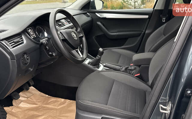 Сірий Шкода Октавія, об'ємом двигуна 1.6 л та пробігом 219 тис. км за 14300 $, фото 12 на Automoto.ua