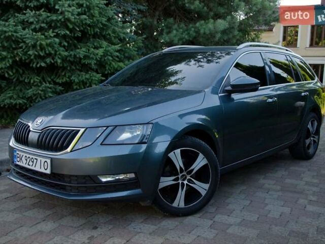 Серый Шкода Октавия, объемом двигателя 1.6 л и пробегом 336 тыс. км за 13800 $, фото 4 на Automoto.ua