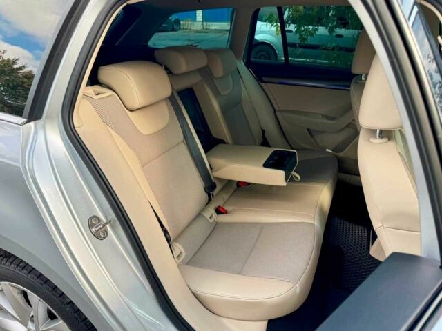 Серый Шкода Октавия, объемом двигателя 1.6 л и пробегом 210 тыс. км за 15990 $, фото 8 на Automoto.ua