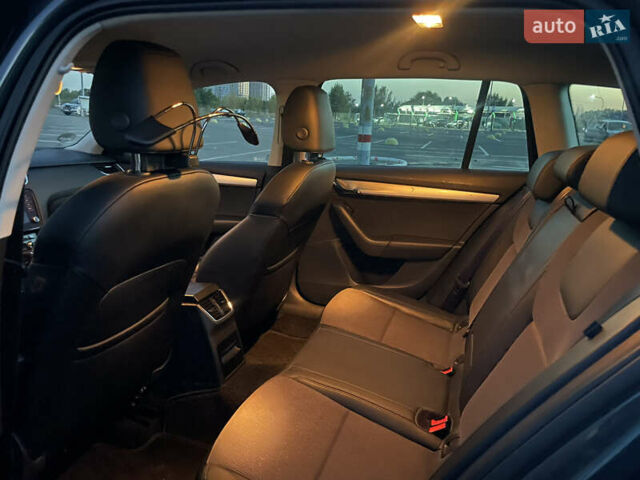 Серый Шкода Октавия, объемом двигателя 1.6 л и пробегом 323 тыс. км за 13700 $, фото 16 на Automoto.ua