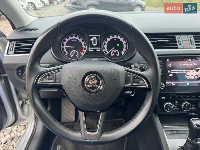 Серый Шкода Октавия, объемом двигателя 2 л и пробегом 291 тыс. км за 14800 $, фото 55 на Automoto.ua