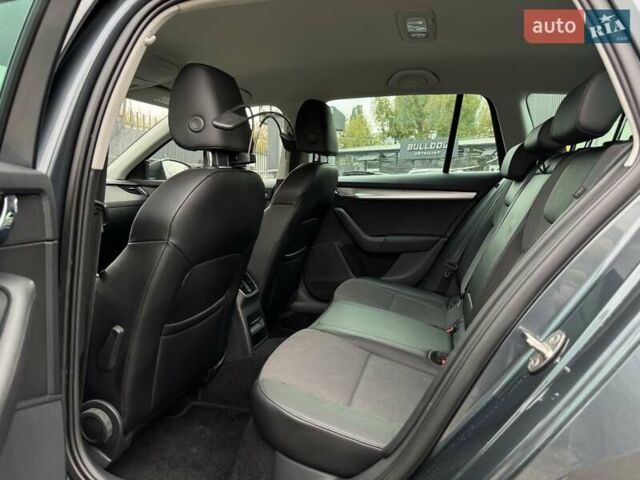 Серый Шкода Октавия, объемом двигателя 1.6 л и пробегом 325 тыс. км за 15300 $, фото 17 на Automoto.ua