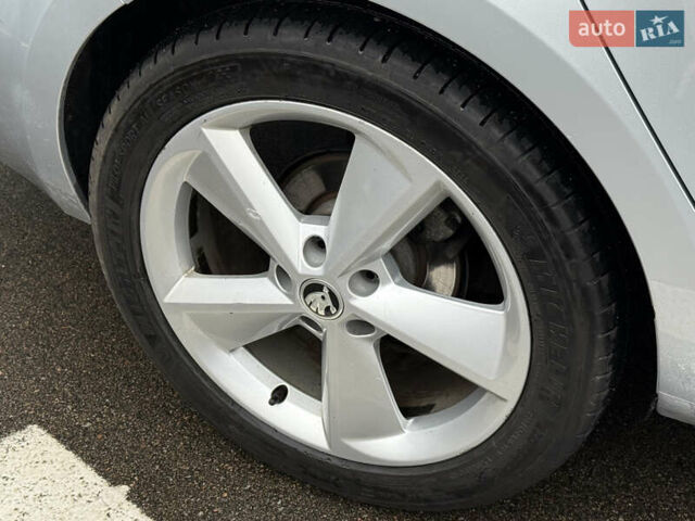 Серый Шкода Октавия, объемом двигателя 1.97 л и пробегом 233 тыс. км за 18800 $, фото 5 на Automoto.ua