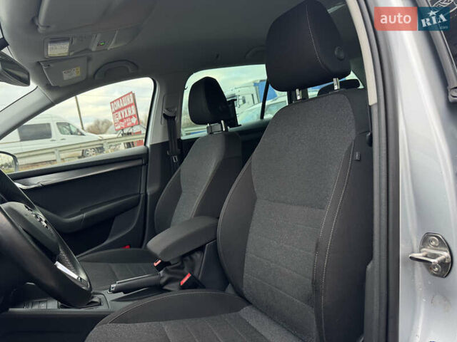 Серый Шкода Октавия, объемом двигателя 2 л и пробегом 291 тыс. км за 14800 $, фото 51 на Automoto.ua