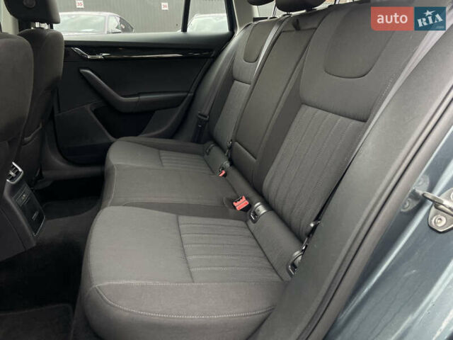 Серый Шкода Октавия, объемом двигателя 1.97 л и пробегом 204 тыс. км за 17999 $, фото 26 на Automoto.ua