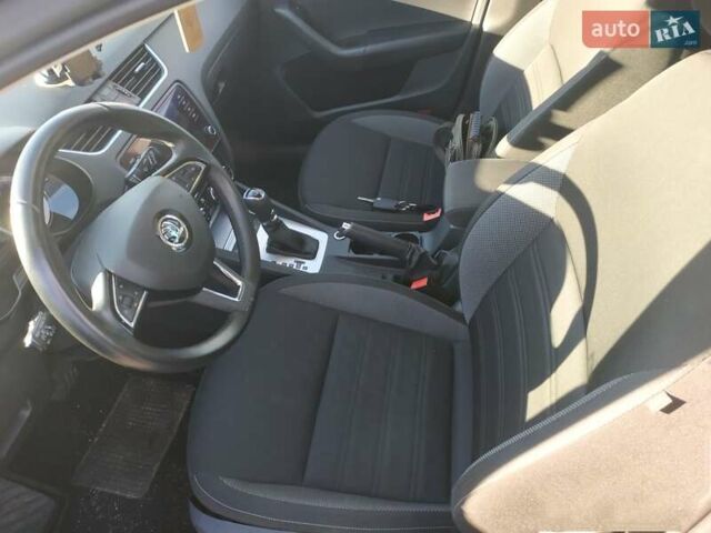Серый Шкода Октавия, объемом двигателя 1.6 л и пробегом 219 тыс. км за 14100 $, фото 5 на Automoto.ua