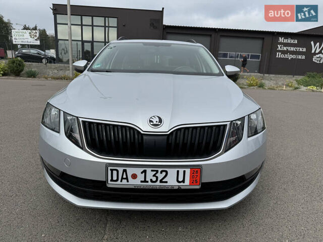 Серый Шкода Октавия, объемом двигателя 2 л и пробегом 259 тыс. км за 14970 $, фото 13 на Automoto.ua