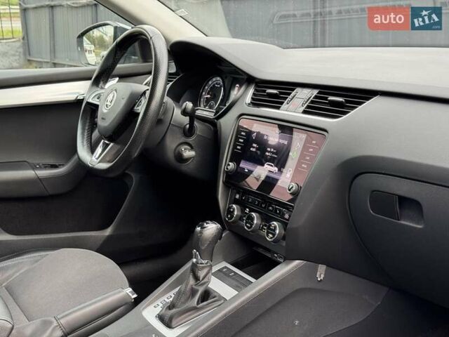 Серый Шкода Октавия, объемом двигателя 1.6 л и пробегом 325 тыс. км за 15300 $, фото 14 на Automoto.ua