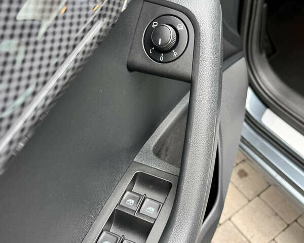 Сірий Шкода Октавія, об'ємом двигуна 1.97 л та пробігом 227 тис. км за 20999 $, фото 33 на Automoto.ua