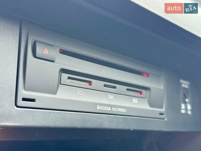 Сірий Шкода Октавія, об'ємом двигуна 2 л та пробігом 202 тис. км за 22500 $, фото 63 на Automoto.ua
