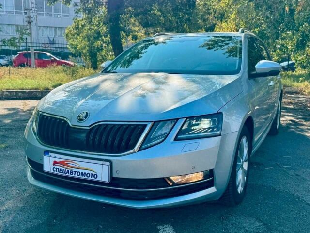 Серый Шкода Октавия, объемом двигателя 1.6 л и пробегом 210 тыс. км за 15990 $, фото 5 на Automoto.ua