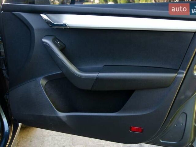 Серый Шкода Октавия, объемом двигателя 1.6 л и пробегом 336 тыс. км за 13800 $, фото 59 на Automoto.ua