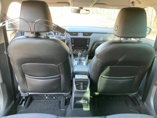 Сірий Шкода Октавія, об'ємом двигуна 1.6 л та пробігом 323 тис. км за 14500 $, фото 7 на Automoto.ua