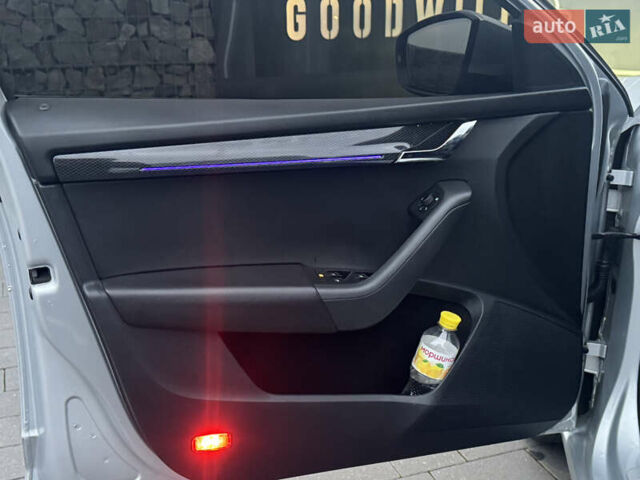 Серый Шкода Октавия, объемом двигателя 2 л и пробегом 255 тыс. км за 16900 $, фото 14 на Automoto.ua