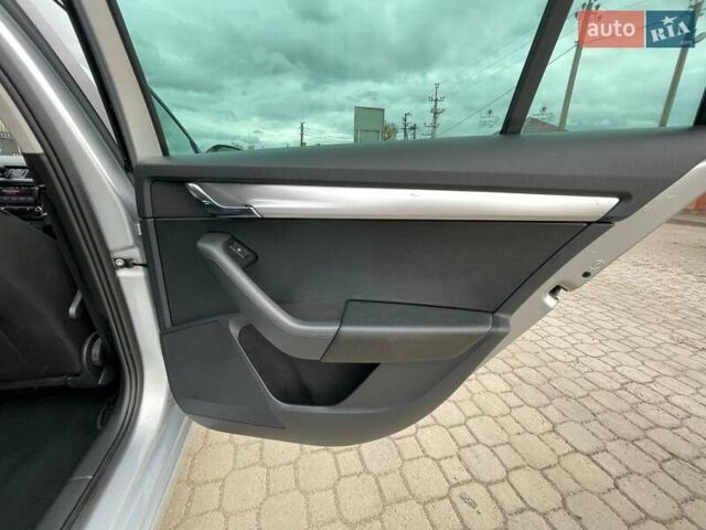 Сірий Шкода Октавія, об'ємом двигуна 2 л та пробігом 265 тис. км за 16300 $, фото 24 на Automoto.ua