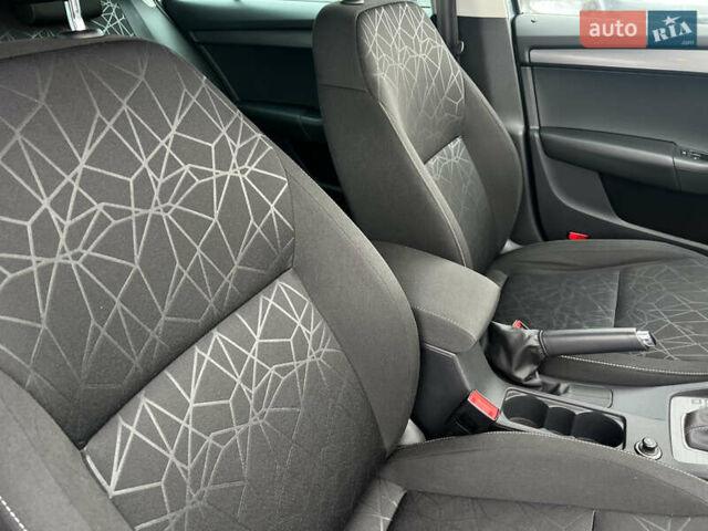 Серый Шкода Октавия, объемом двигателя 2 л и пробегом 285 тыс. км за 15900 $, фото 49 на Automoto.ua