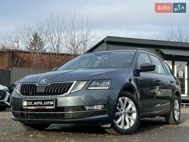 Серый Шкода Октавия, объемом двигателя 2 л и пробегом 210 тыс. км за 17900 $, фото 3 на Automoto.ua