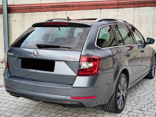 Сірий Шкода Октавія, об'ємом двигуна 2 л та пробігом 54 тис. км за 7500 $, фото 5 на Automoto.ua