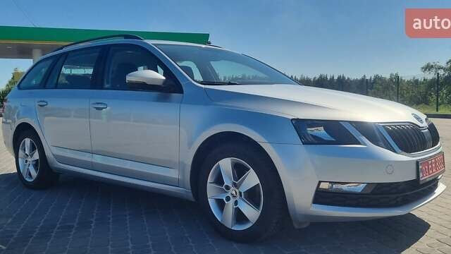 Серый Шкода Октавия, объемом двигателя 1.5 л и пробегом 125 тыс. км за 16200 $, фото 6 на Automoto.ua